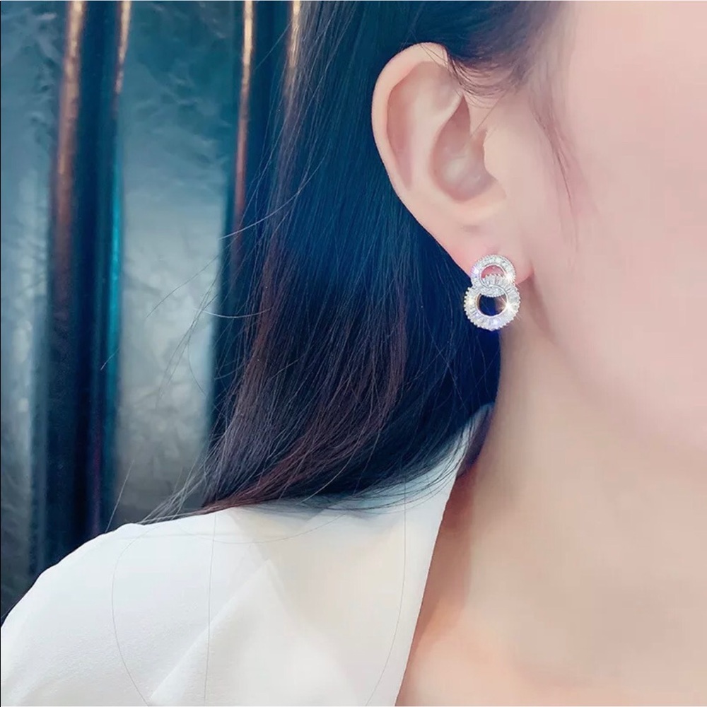 New Elegant Earrings - Picture 15 of 15